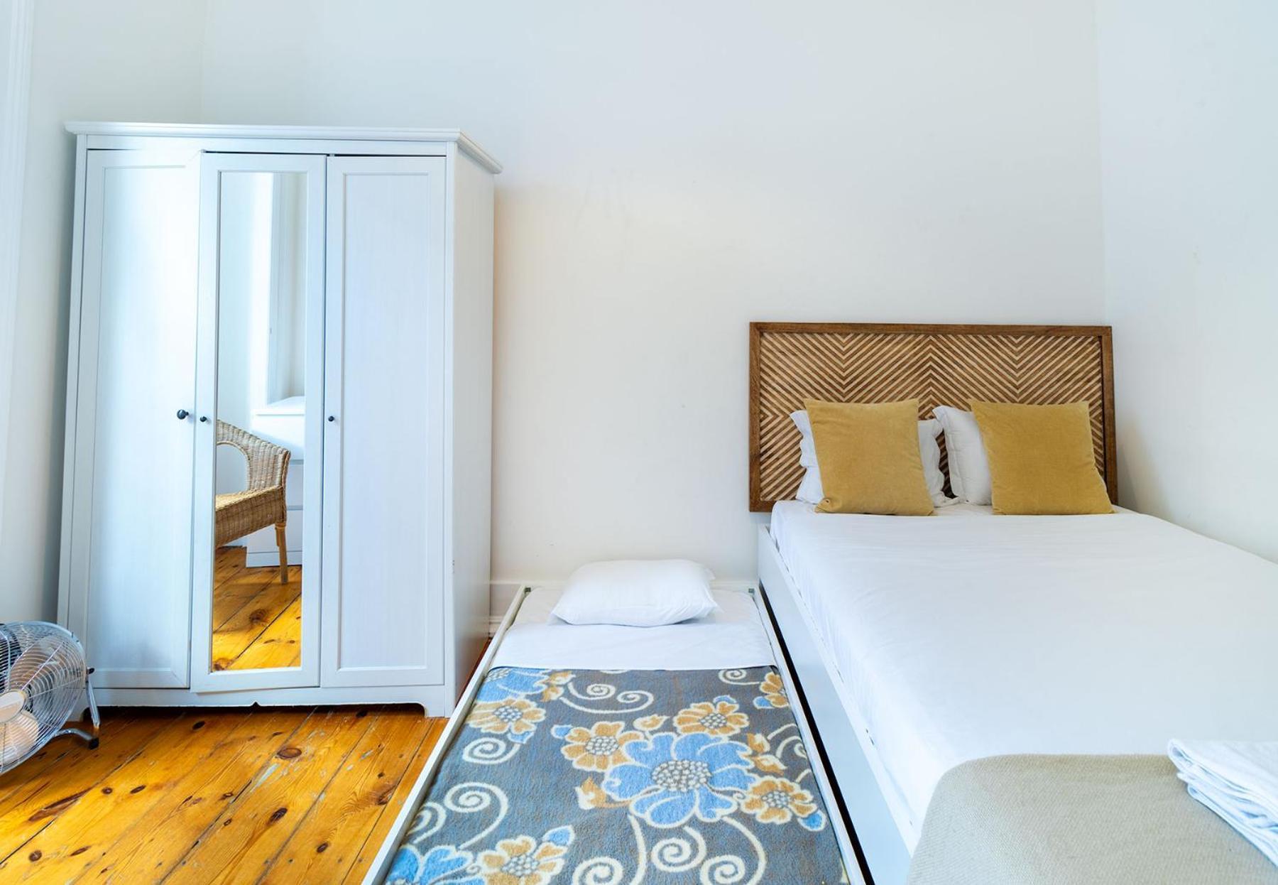 Principe By Central Hill Apartments Lisbona Esterno foto