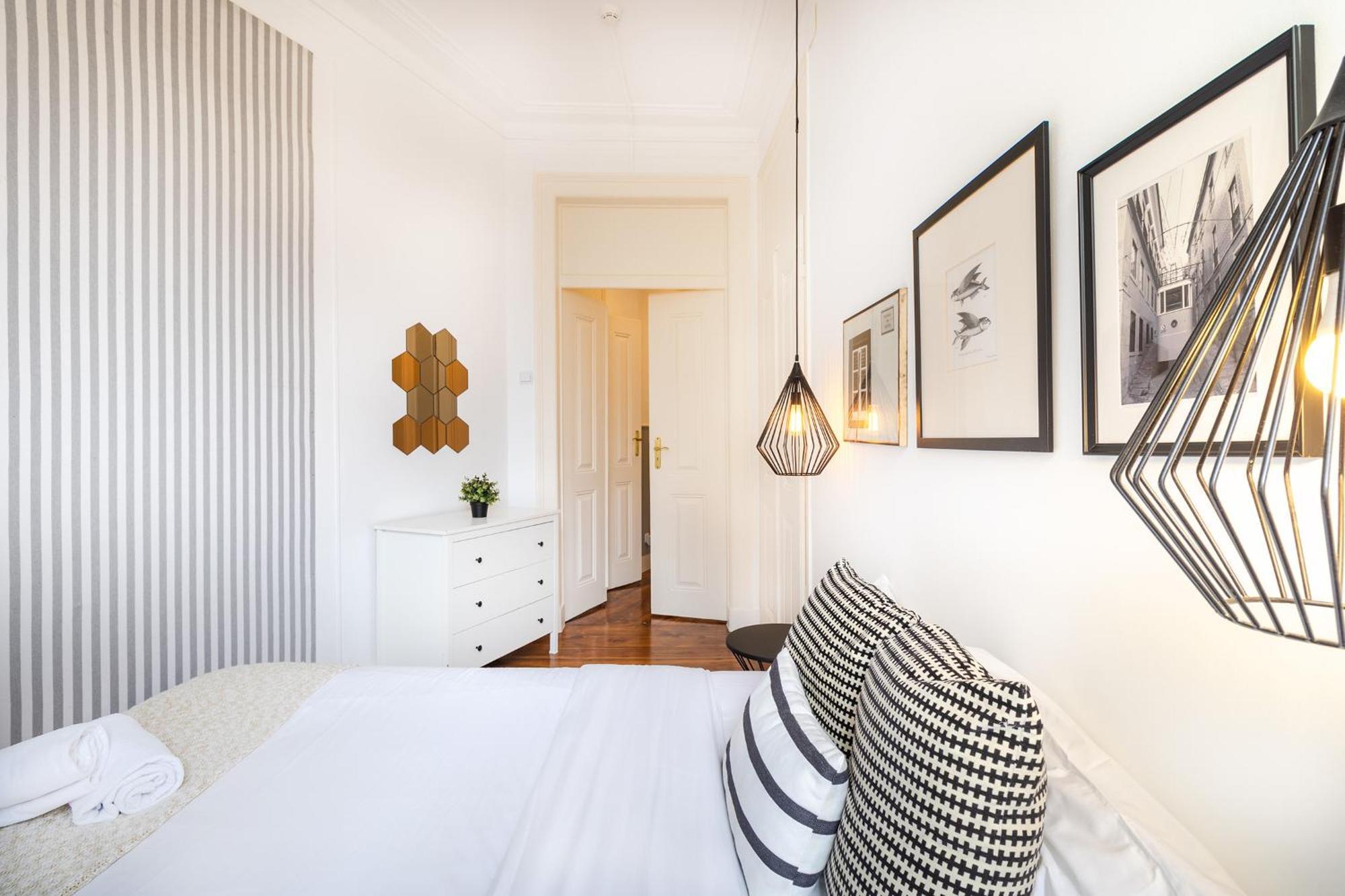 Principe By Central Hill Apartments Lisbona Esterno foto