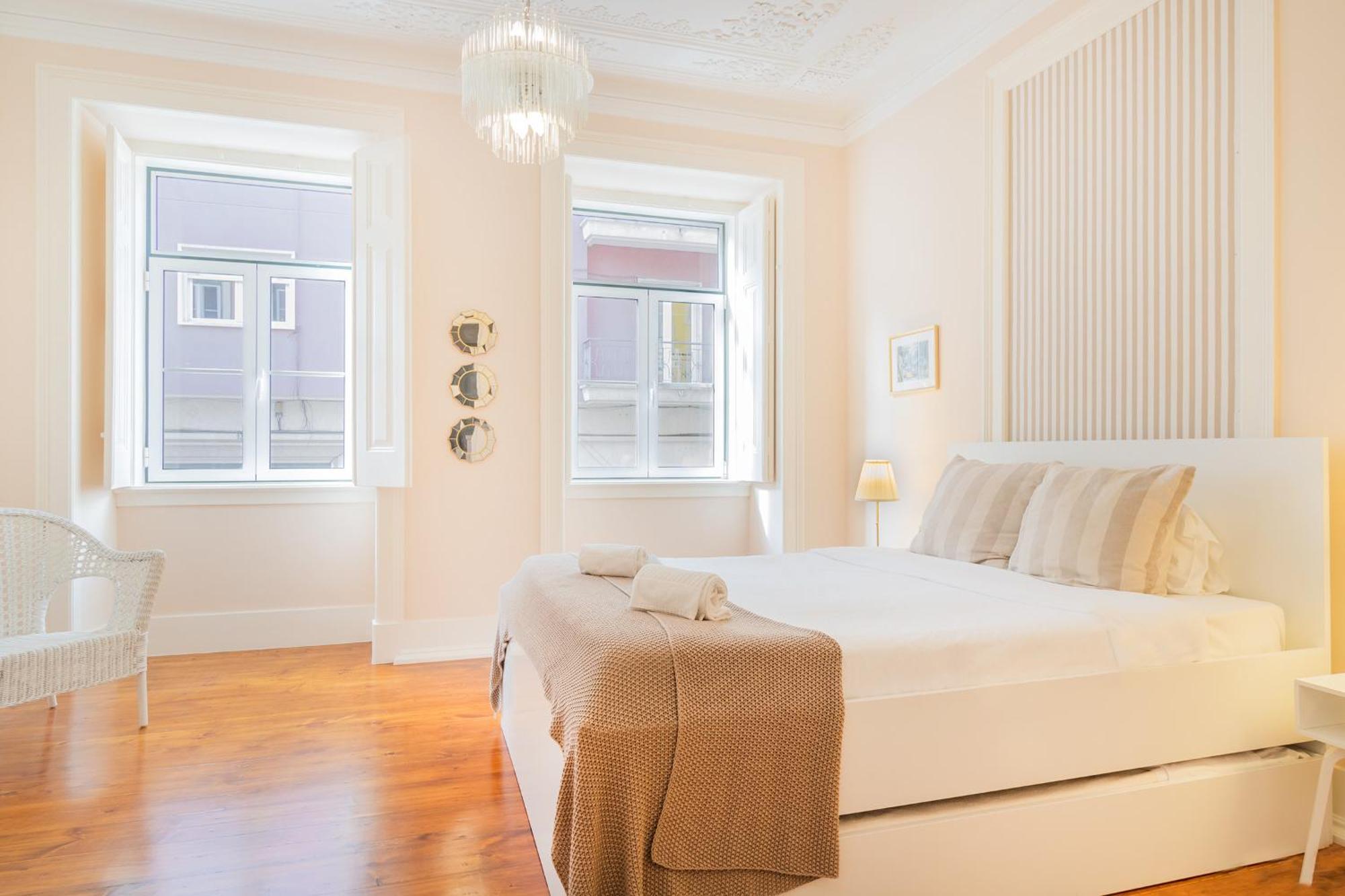 Principe By Central Hill Apartments Lisbona Esterno foto