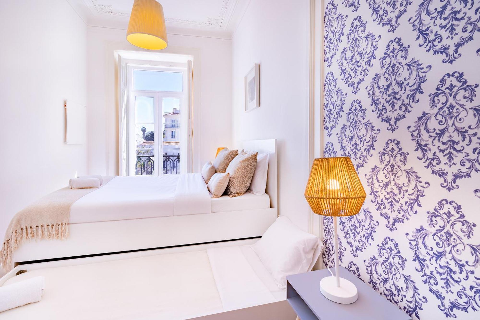 Principe By Central Hill Apartments Lisbona Esterno foto